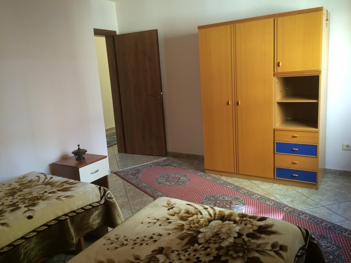 Friends House Bed & Breakfast Tiranë Eksteriør bilde
